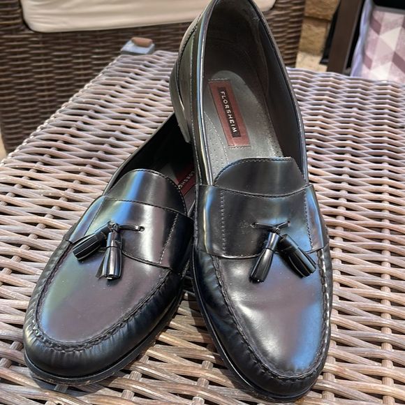 Florsheim Other - Florsheim Black Moc Toe Tassel Loafer, SZ 14M